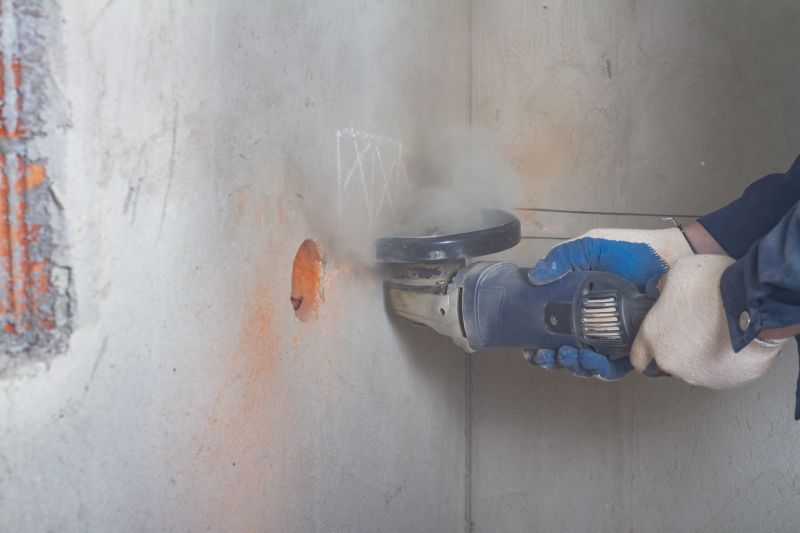 Concrete Cutting with Wall Saw